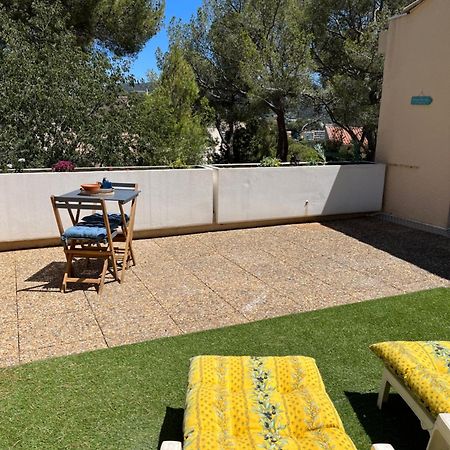 Chambre Double Cassis Bagian luar foto