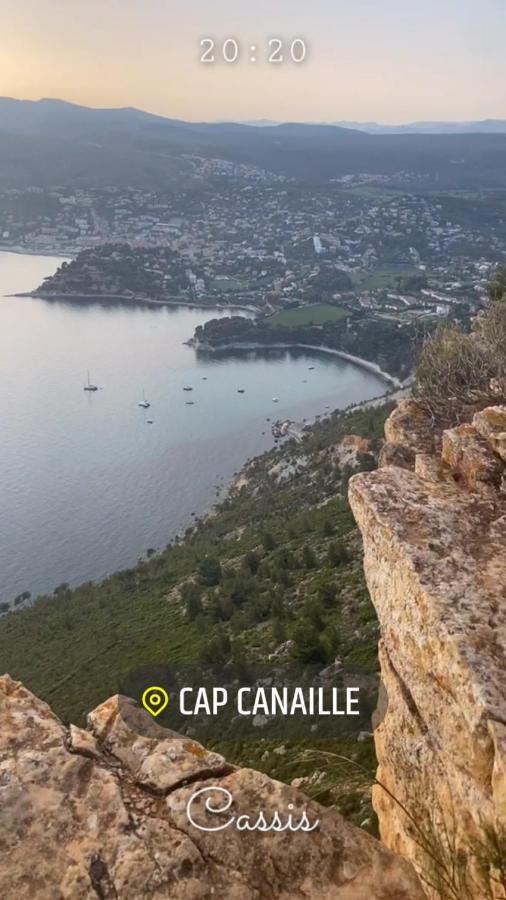 Chambre Double Cassis Bagian luar foto