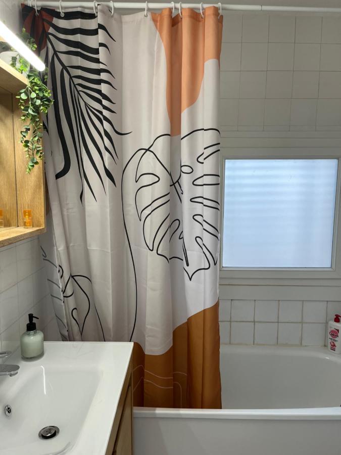 Chambre Double Cassis Bagian luar foto